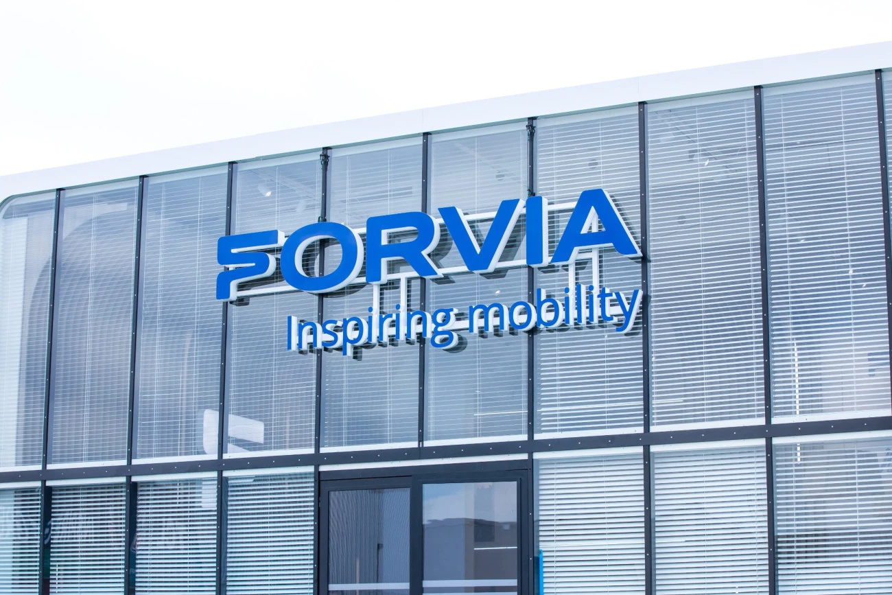 Forvia sacrifie ses activités intérieures pour rassurer les marchés Industrie Automobile Emploi 