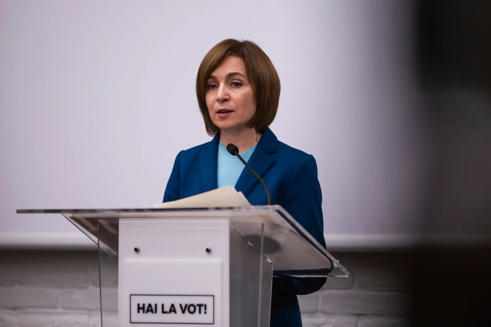 Sandu l'emporte, la Moldavie se déchire Russie Union européenne Moldavie 