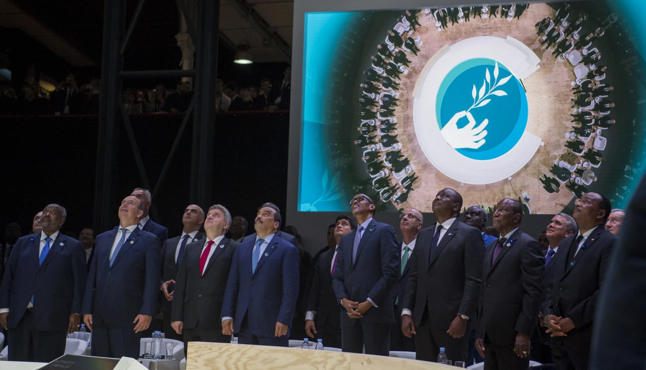 Quand la France parraine un capitalisme mondialisé déguisé en multilatéralisme Guerre Macron Paix 