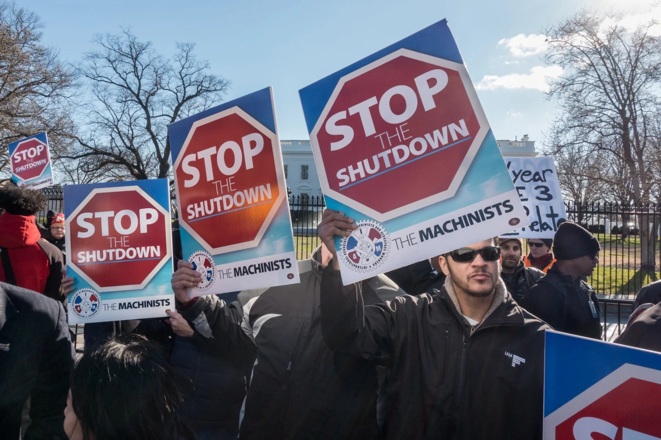 Shutdown : quand Trump joue avec le feu social États-Unis Donald Trump 