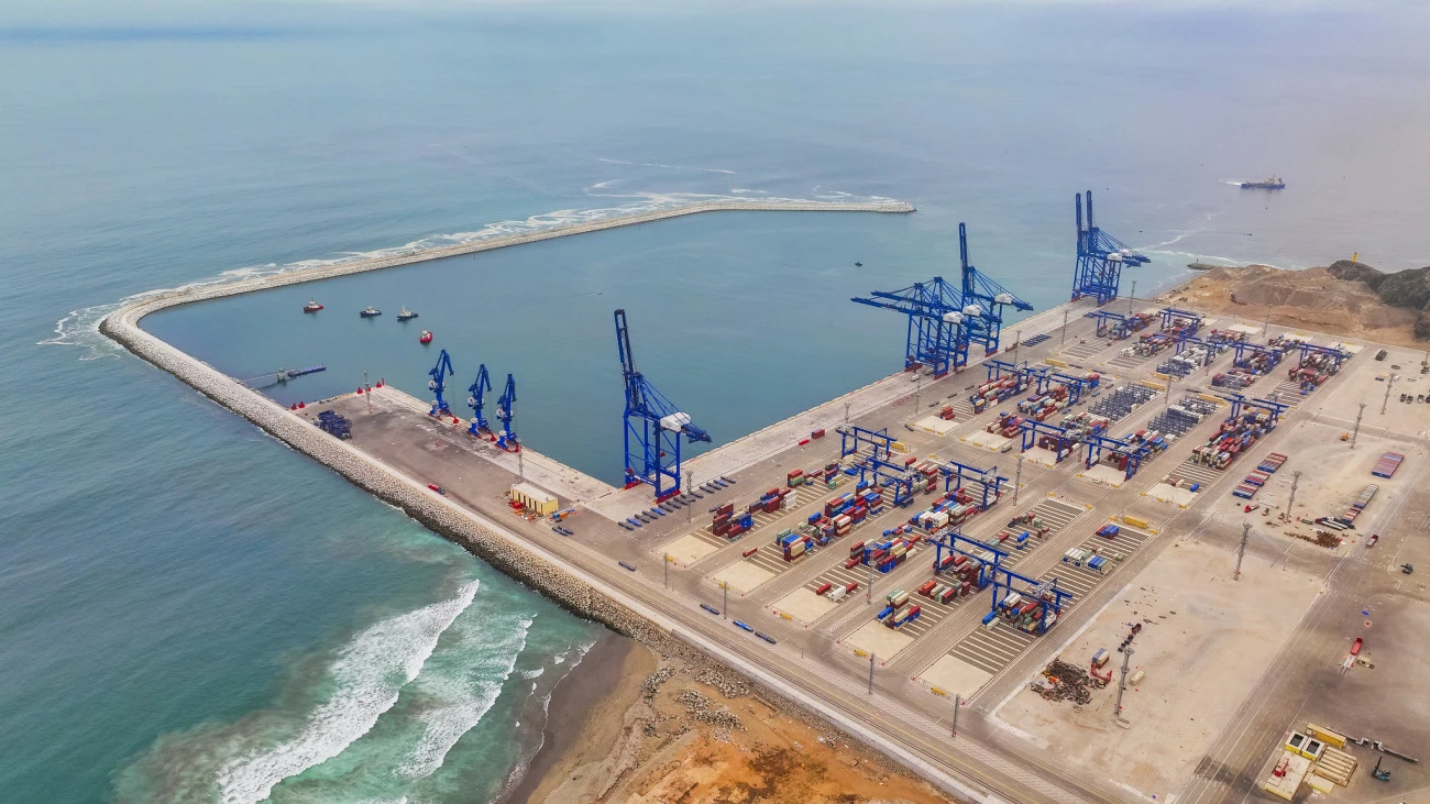 Un nouveau chemin de fer transcontinental relance l'intégration logistique Pérou Amérique latine 