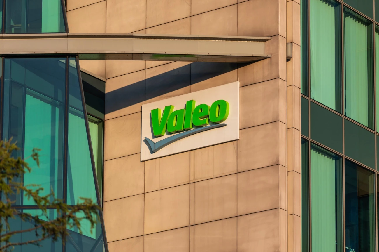 Les travailleurs de Valeo manifestent à Paris Industrie Automobile Luttes Brève 