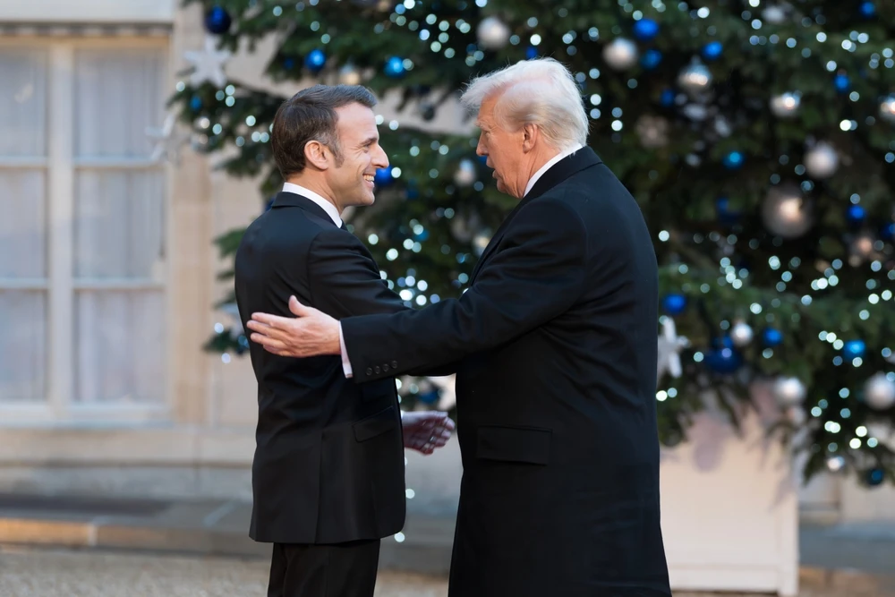 Macron dans les bottes de Trump États-Unis Macron Venezuela Donald Trump 