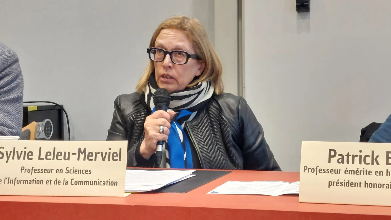 Les futurs journalistes doivent apprivoiser et s'approprier le monde numérique Technologie Science Média Intelligence artificielle 