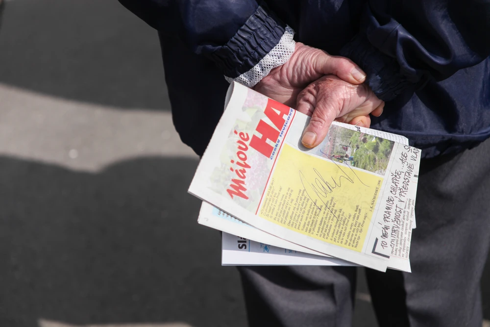 Le Parti communiste menacé d'interdiction en Tchéquie PCF Union européenne 
