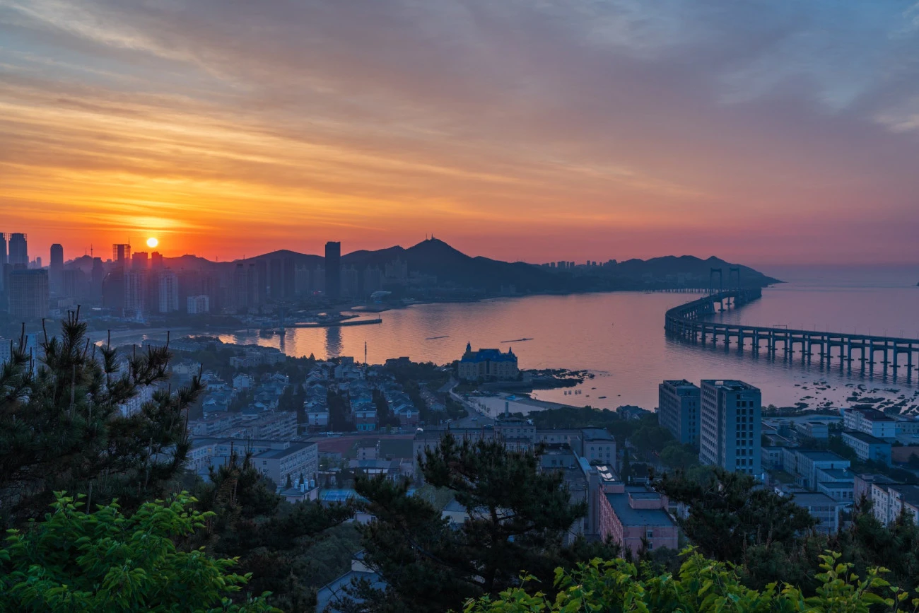 REPORTAGE. Au cœur de Dalian, premier port chinois pour les hydrocarbures Chine Reportage Longs formats 