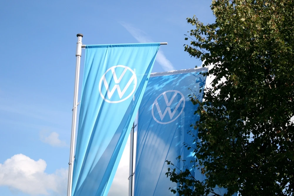 Les constructeurs automobiles se réveillent avec la gueule de bois Chine Automobile États-Unis Volkswagen Guerre commerciale Nexperia 