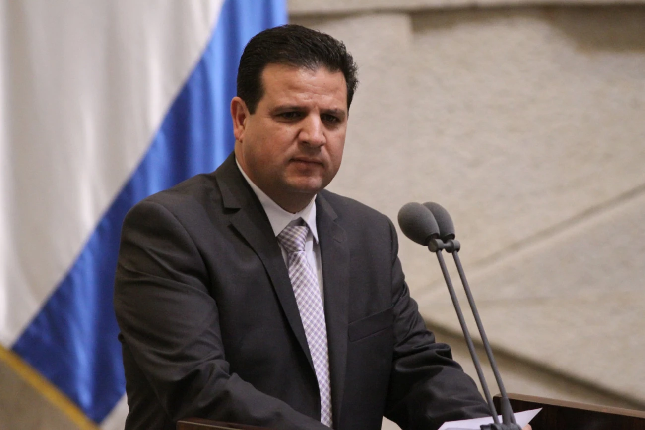 Le député communiste Ayman Odeh menacé d'expulsion de la Knesset Israël 