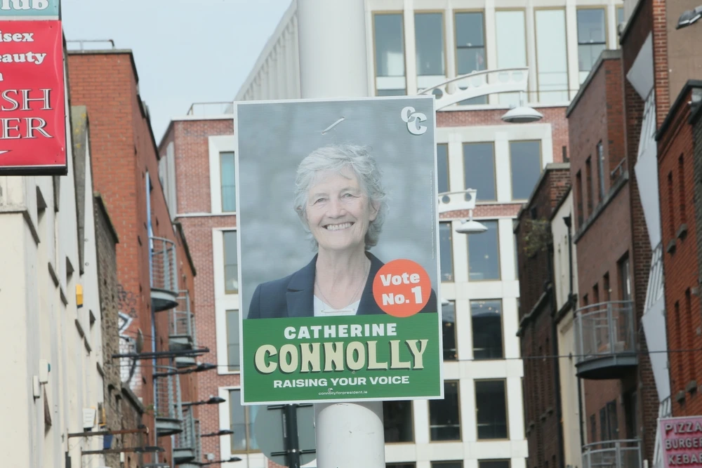 L'Irlande se donne une présidente pacifiste et républicaine Union européenne OTAN Irlande 