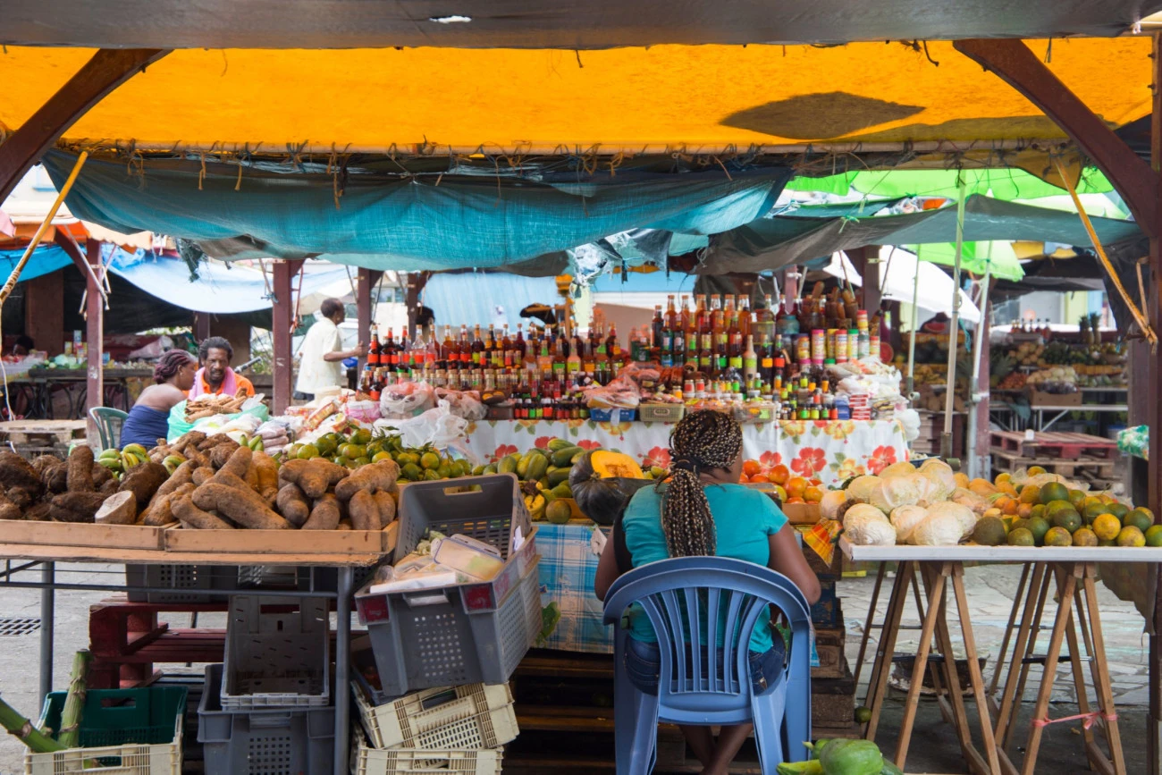 La rente fait flamber les prix en Outre-mer. Justice Outre-mer 