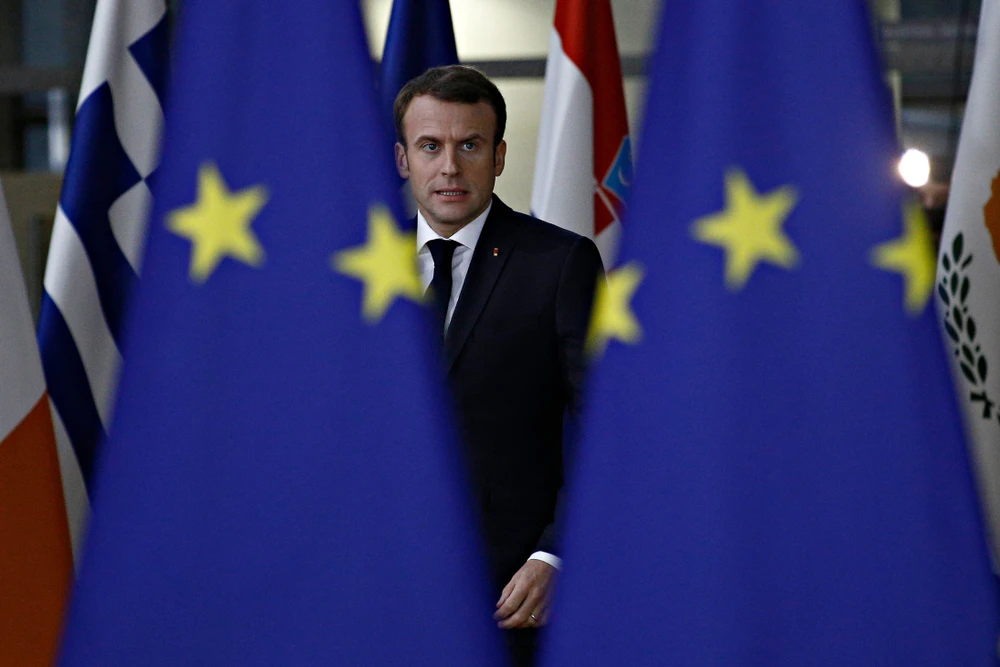 Vers une résolution de la crise politique imposée de l'extérieur ? Industrie Union européenne Macron Finance Budget 2026 