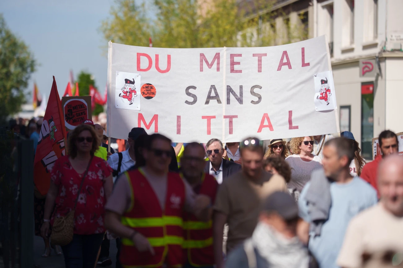La CGT d'ArcelorMittal Dunkerque et Mardyck toujours au combat Luttes Sidérurgie ArcelorMittal CGT Tour de France 2025 