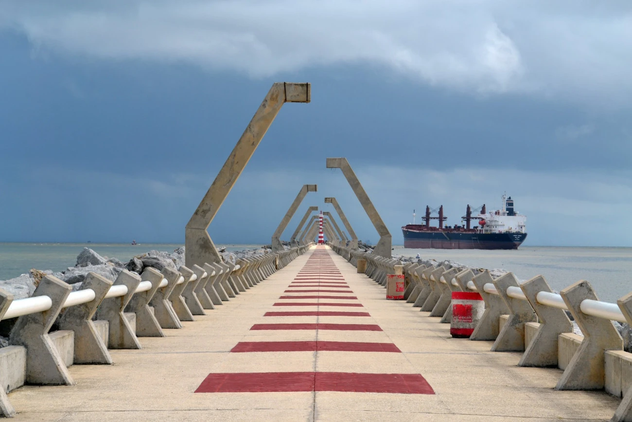 Le Mexique construit une alternative au canal de Panama Commerce Panama Mexique 